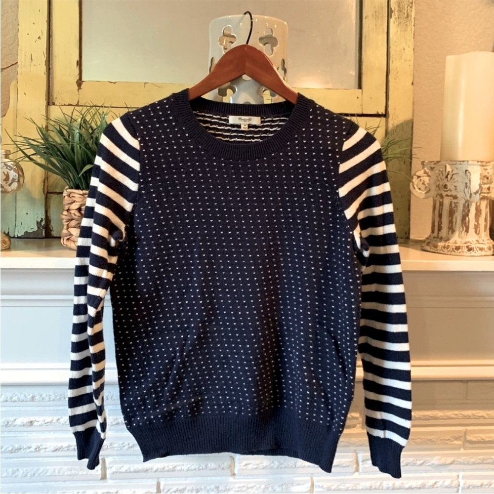 Madewell EUC Navy and White Hearts & Stripes Sweater Sz. M